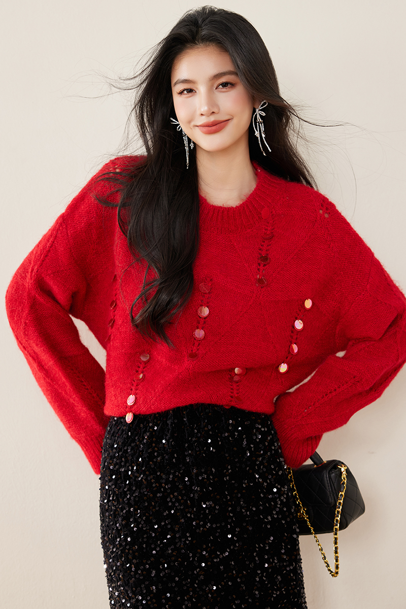 Red winter sequins round neck long sleeve sweater for women