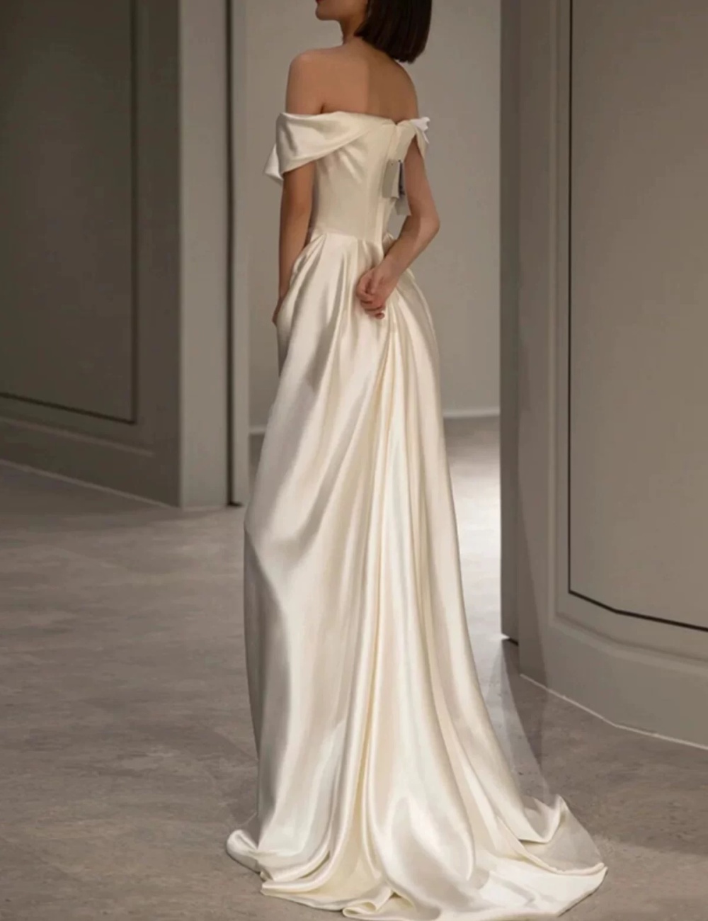 Light white wedding dress flat shoulder satin dress