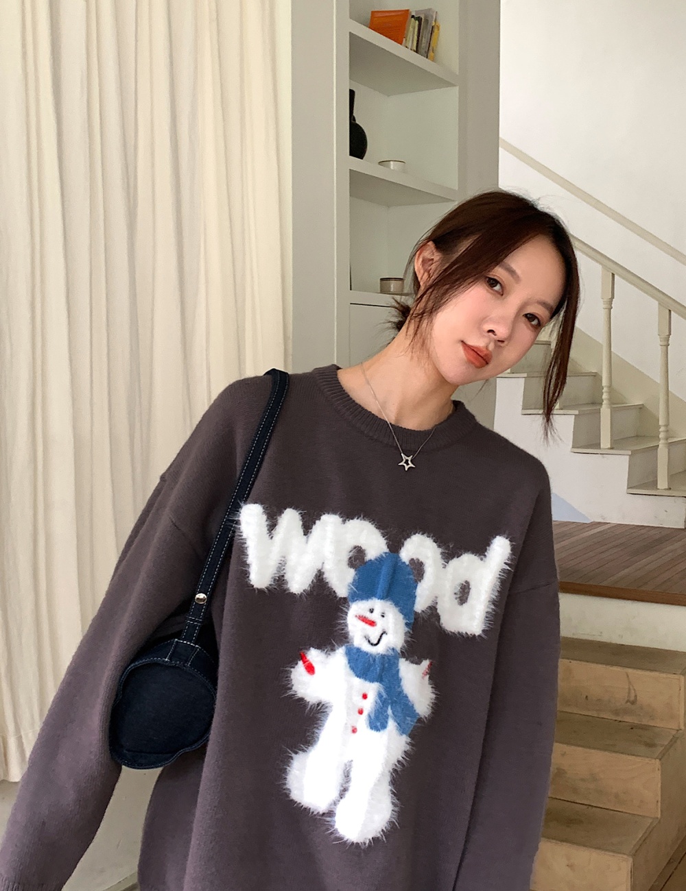 Round neck loose coat winter sweater for women