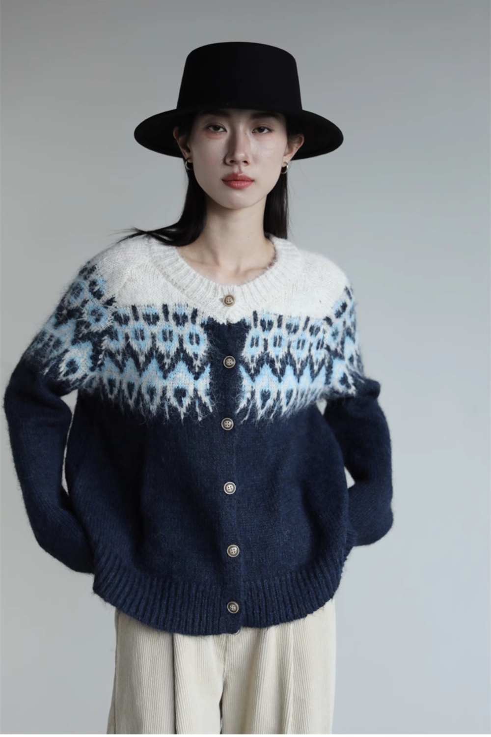 Round neck jacquard coat autumn and winter sweater