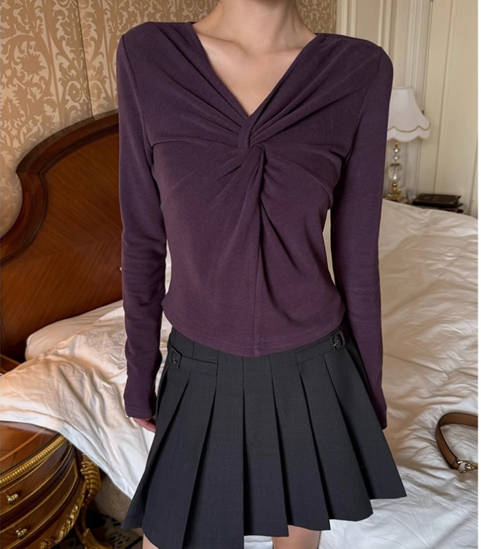 Autumn and winter sweater V-neck bottoming shirt