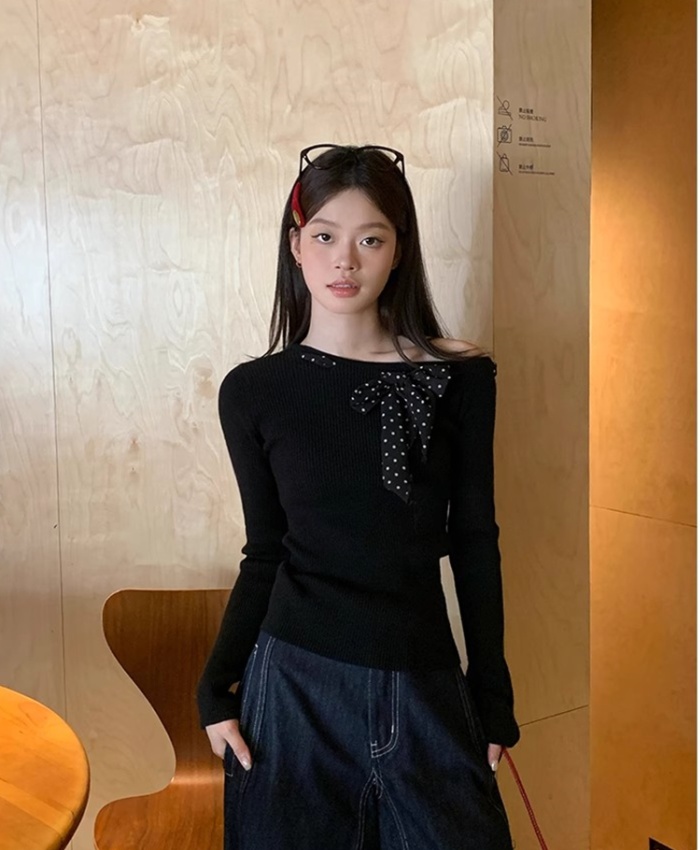 Sloping shoulder black sweater lazy tops for women