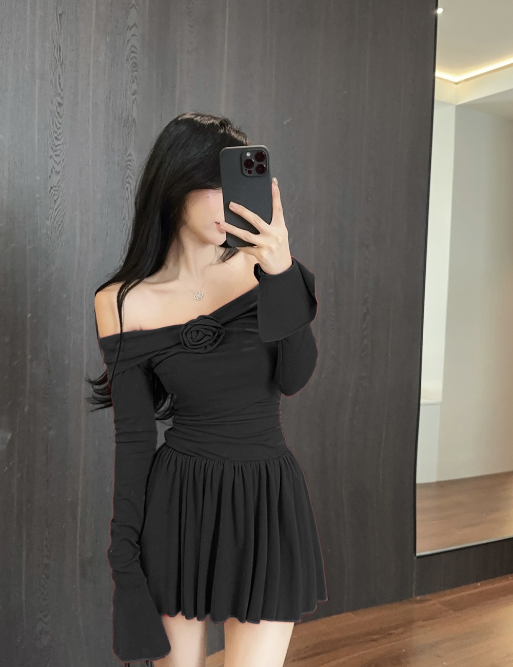 Trumpet sleeves stereoscopic T-back slim big skirt dress