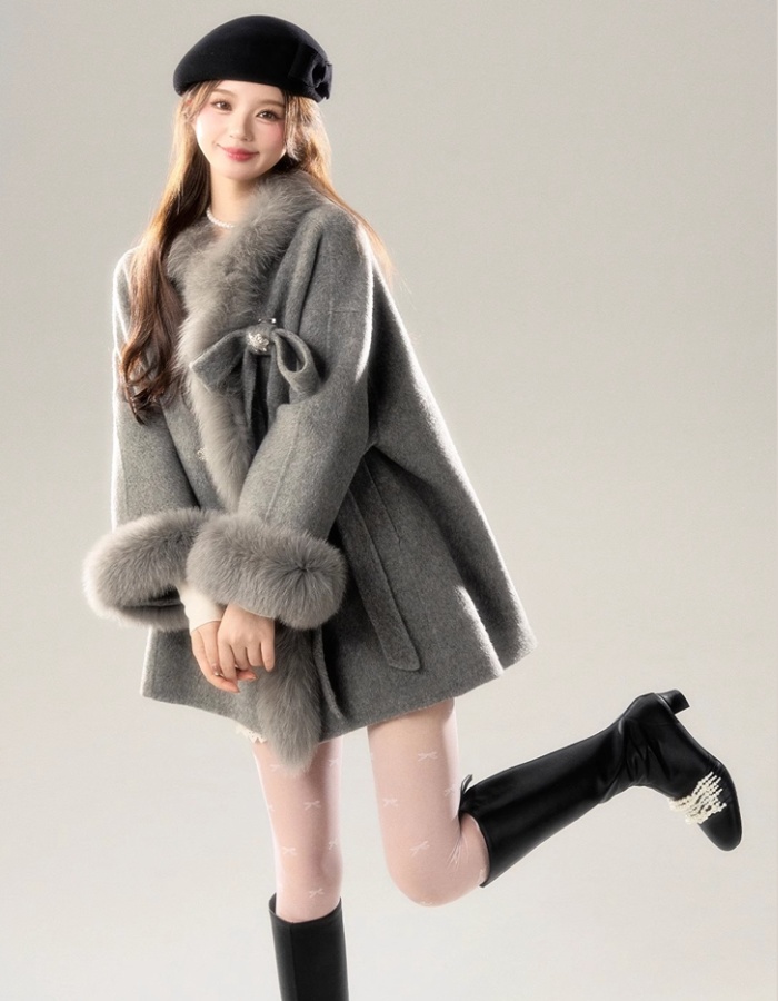 Fox fur woolen gray wool short white coat