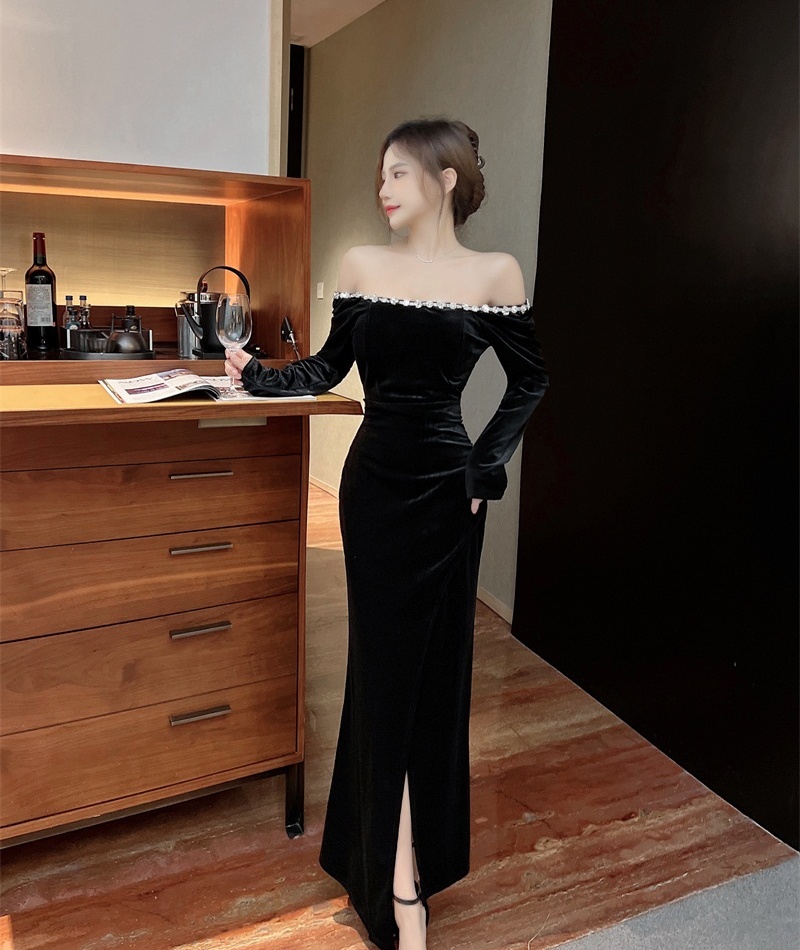 Ladies slim long sleeve long dress split bottoming velvet dress