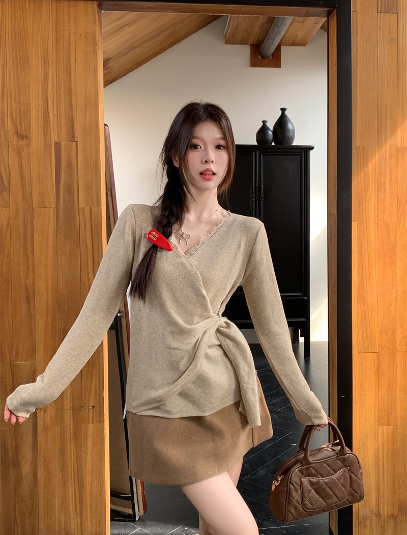 Autumn and winter irregular long sleeve knitted tops