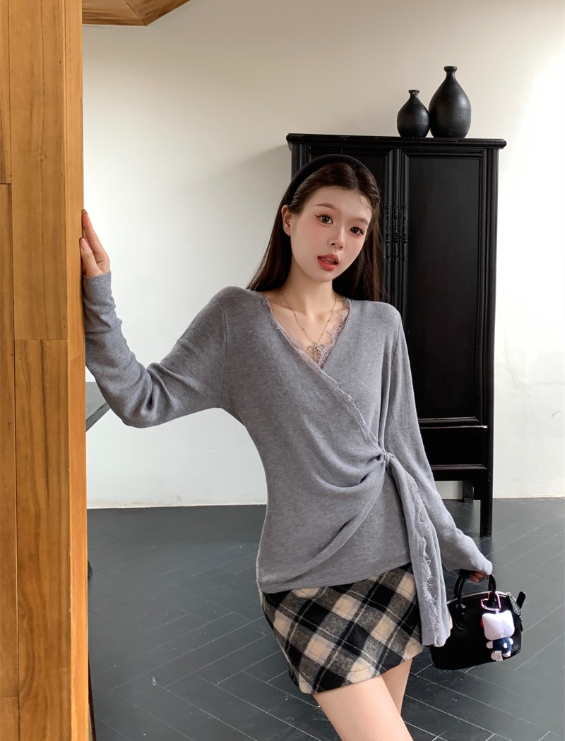 Autumn and winter irregular long sleeve knitted tops