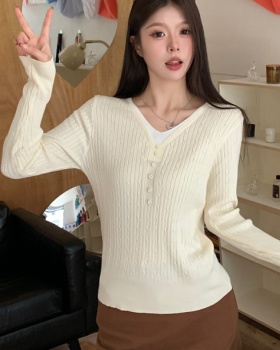 Knitted lazy tops V-neck twist bottoming shirt for women