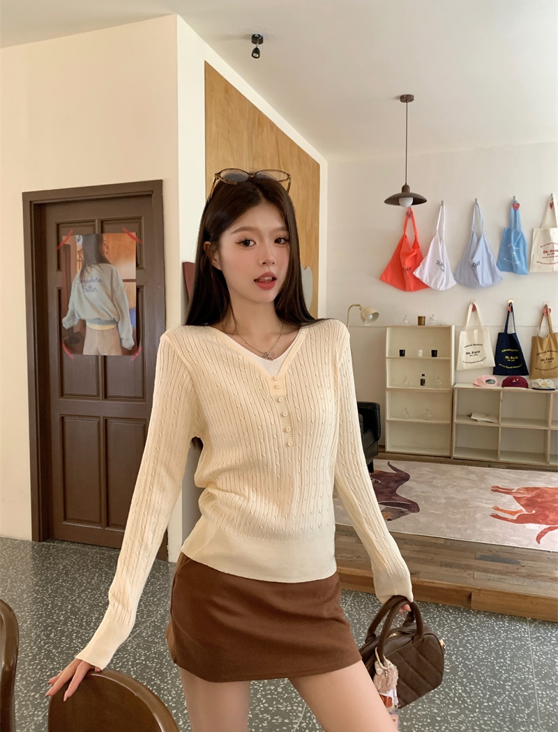 Knitted lazy tops V-neck twist bottoming shirt for women