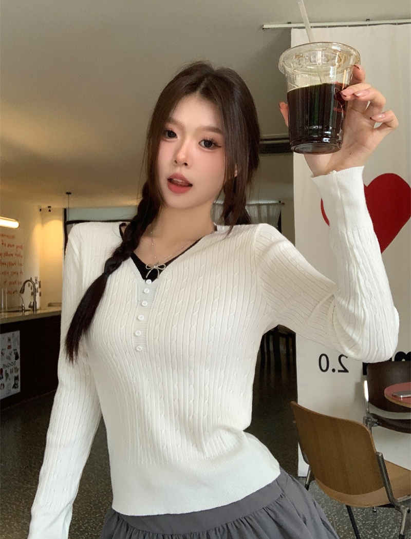 Knitted lazy tops V-neck twist bottoming shirt for women