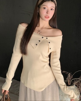 Flat shoulder sweater small shirt for women