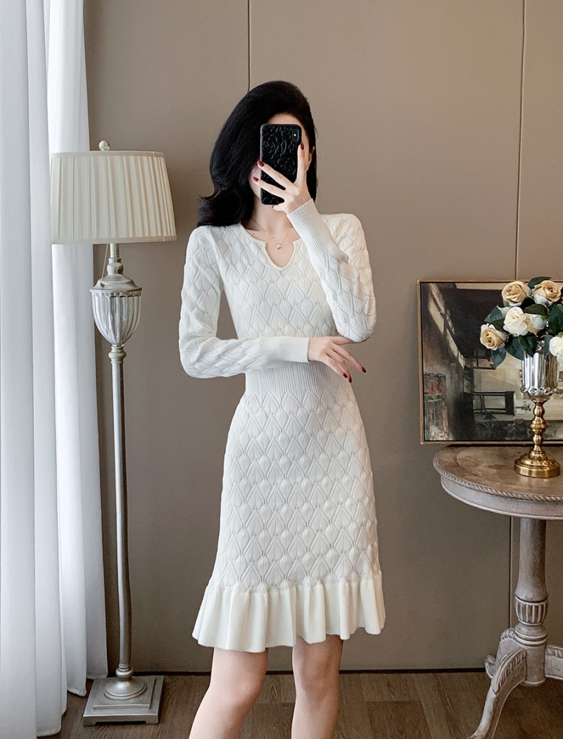 Long sleeve inside the ride white hollow mermaid dress