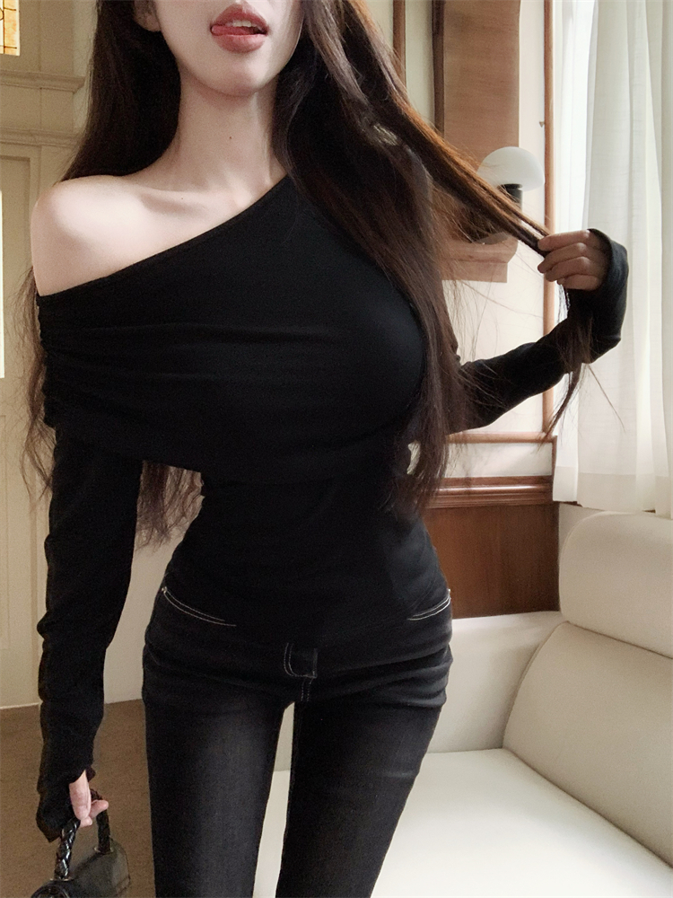 Irregular bottoming shirt sloping shoulder tops for women