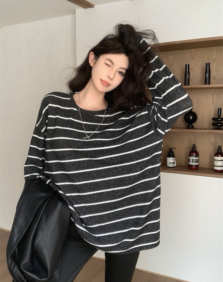 Autumn and winter loose tops Casual bottoming shirt