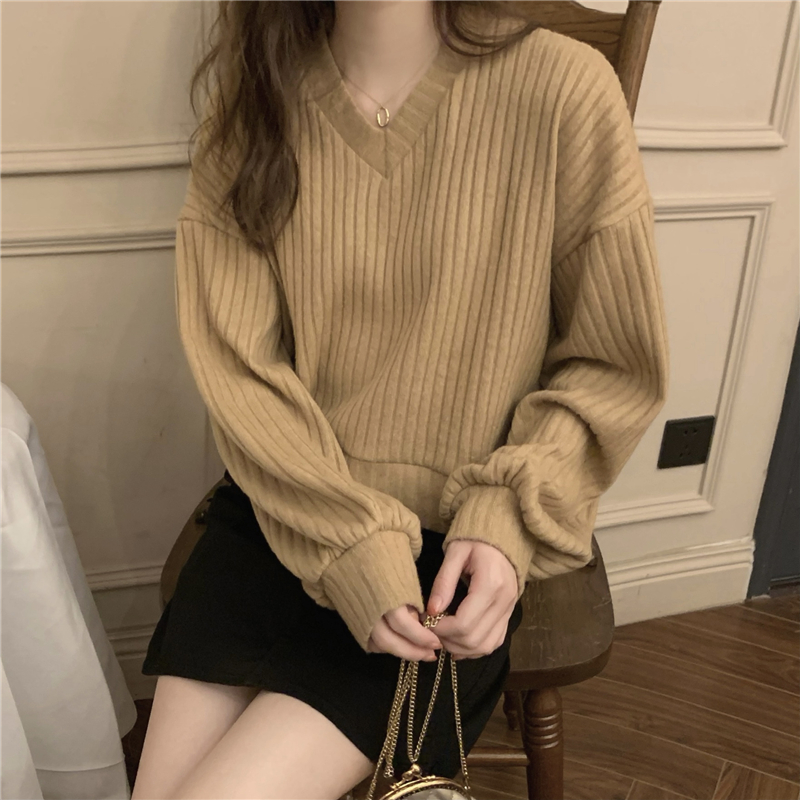 Knitted Korean style tops V-neck short bottoming shirt