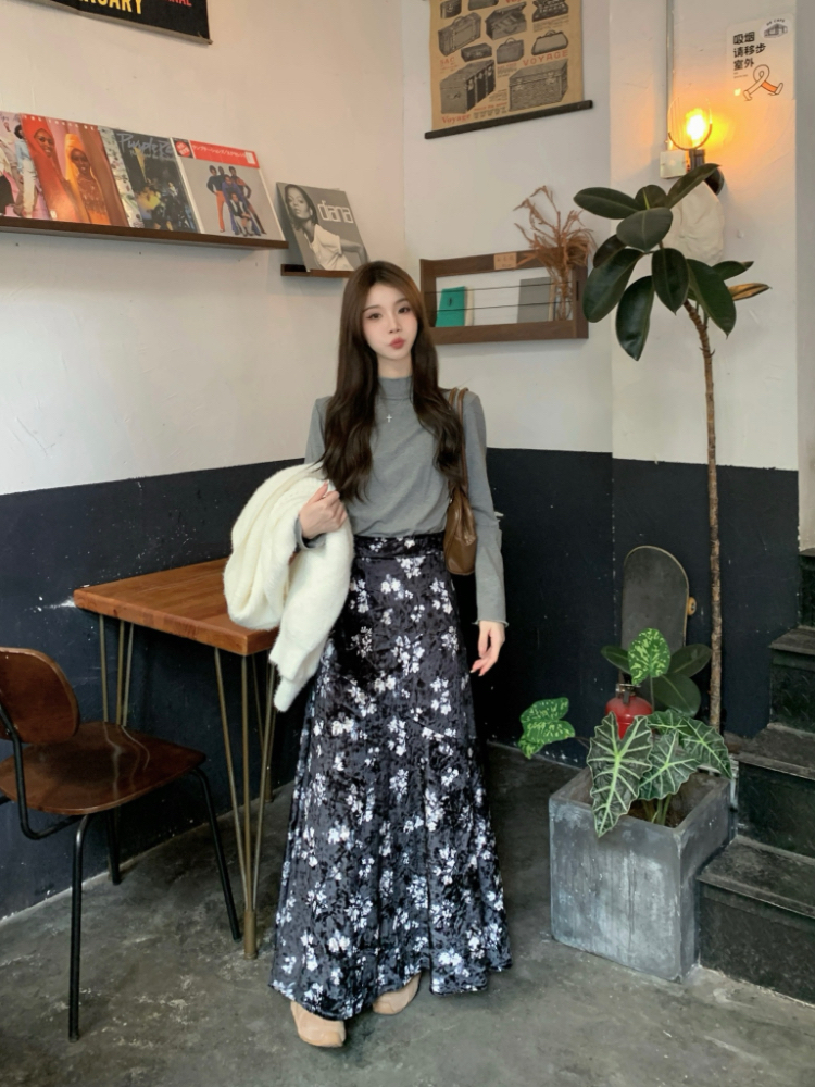 Slim Korean style high waist velvet floral long skirt