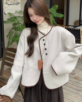 Autumn and winter retro coat round neck woolen coat