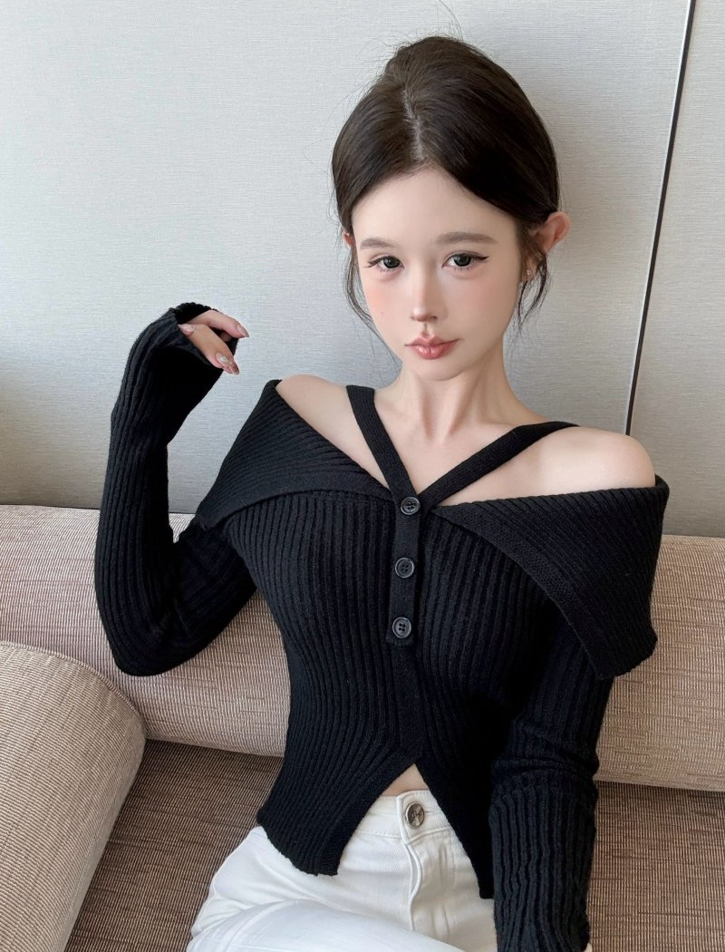 Knitted halter sweater short flat shoulder bottoming shirt