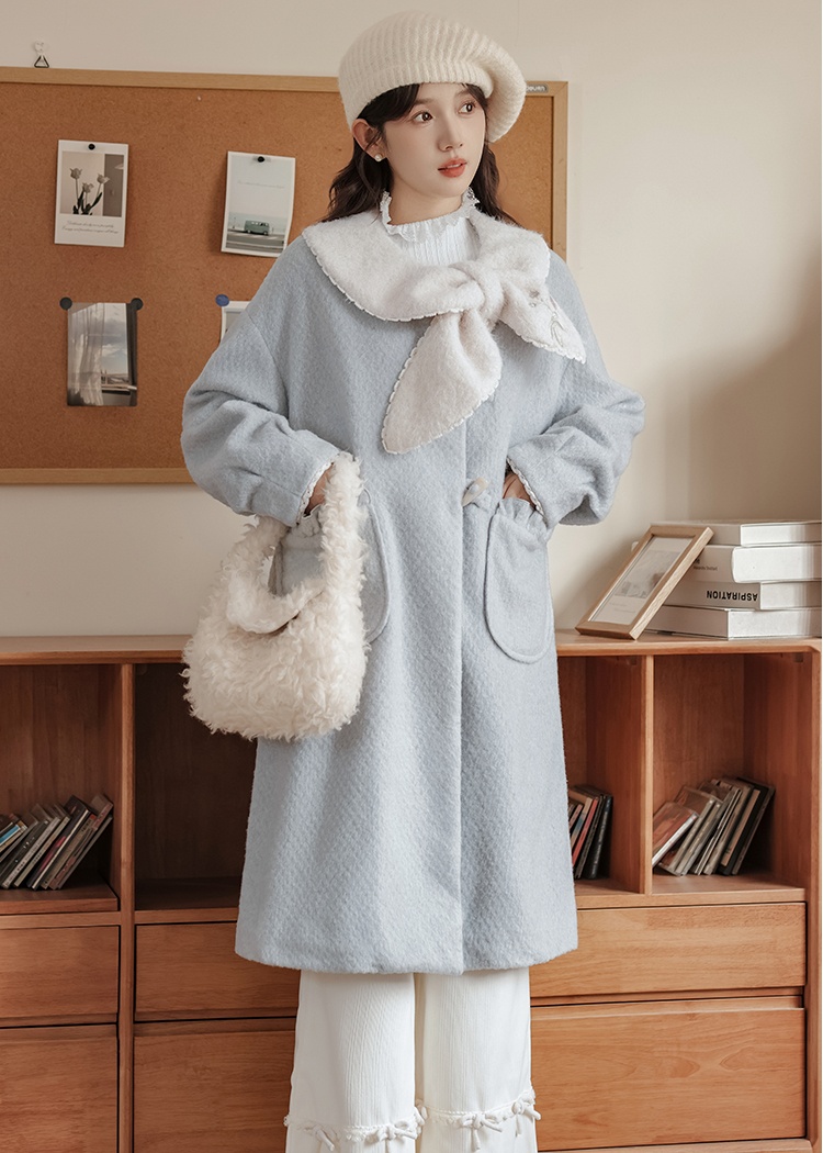 Cashmere embroidered coat thick overcoat for women