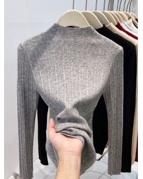 Slim sweater bottoming shirt for women