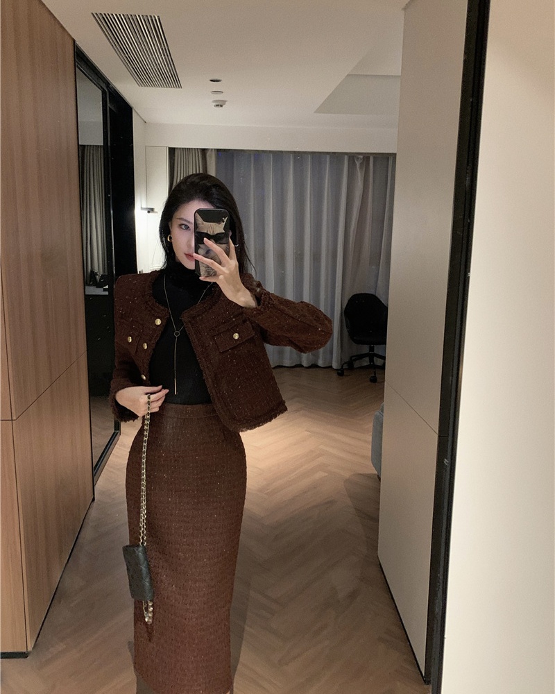 Autumn and winter coat plus cotton skirt a set for women