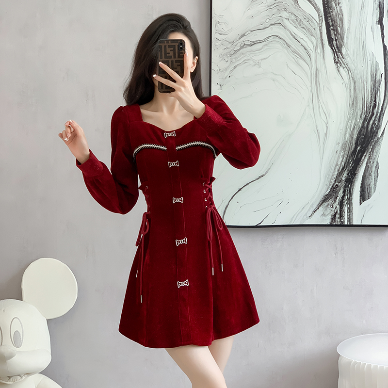 Bottoming slim autumn and winter square collar sweet dress