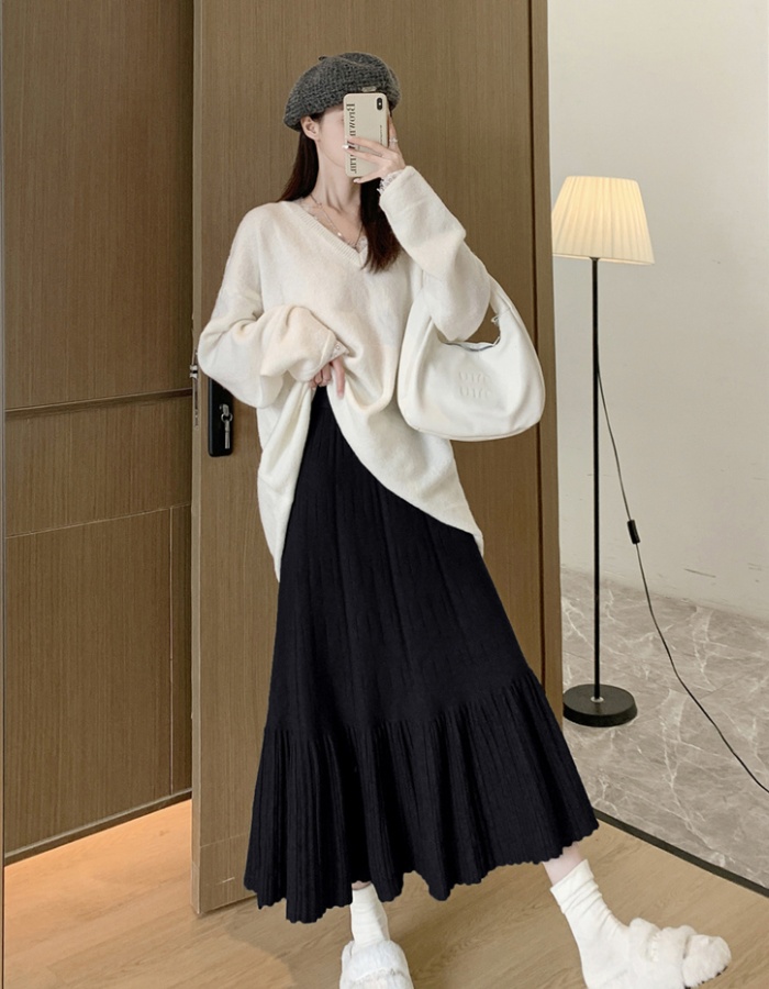 Slim knitted pleated A-line autumn and winter long skirt for women