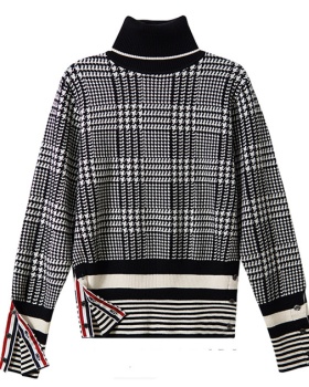 Mixed colors coat black-white sweater for women