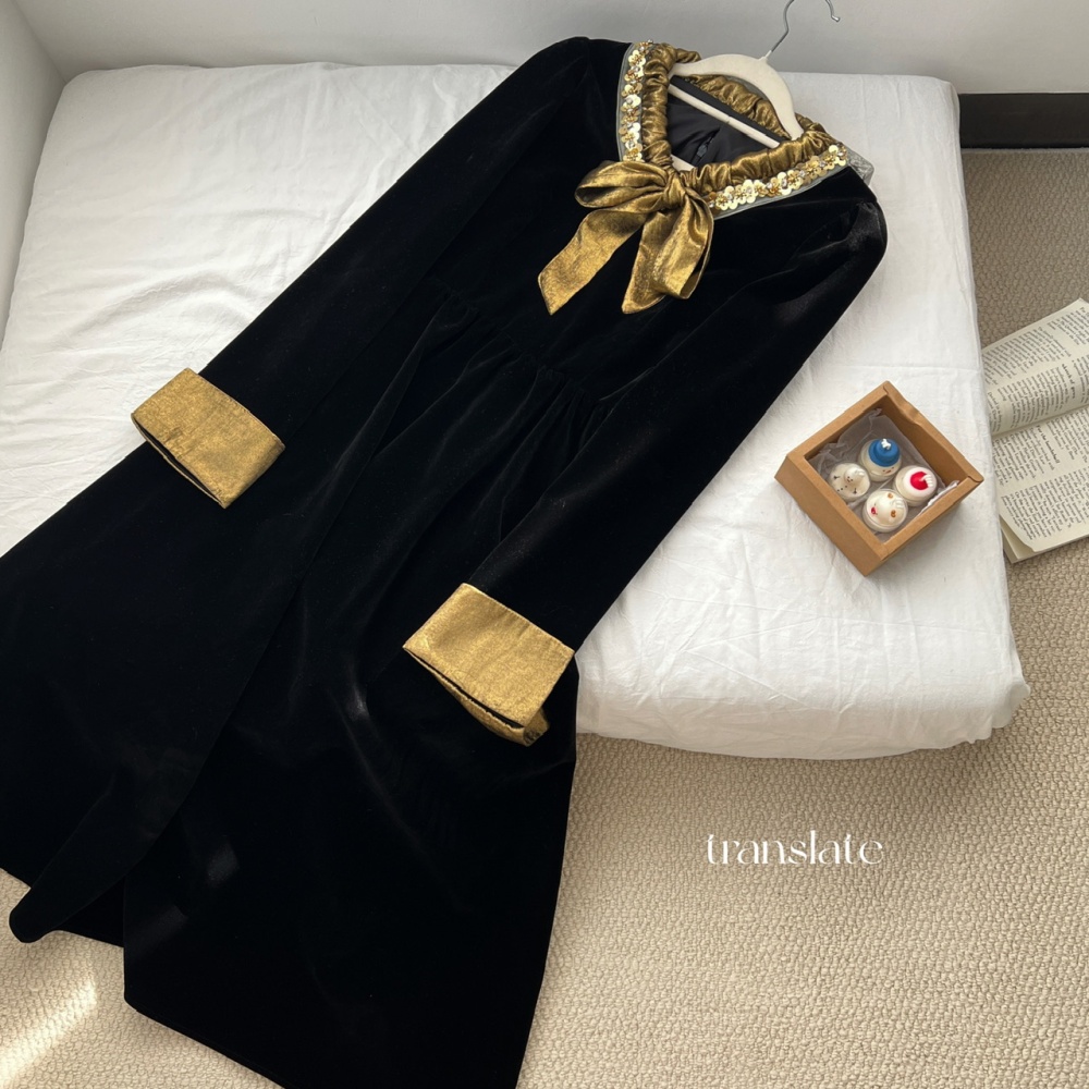 V-neck Hepburn style velvet bow France style dress