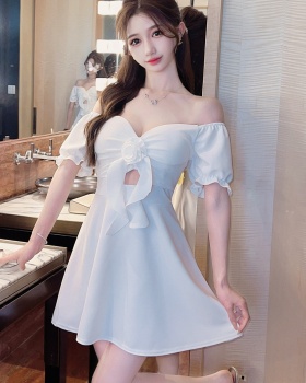 Low-cut temperament T-back puff sleeve dress