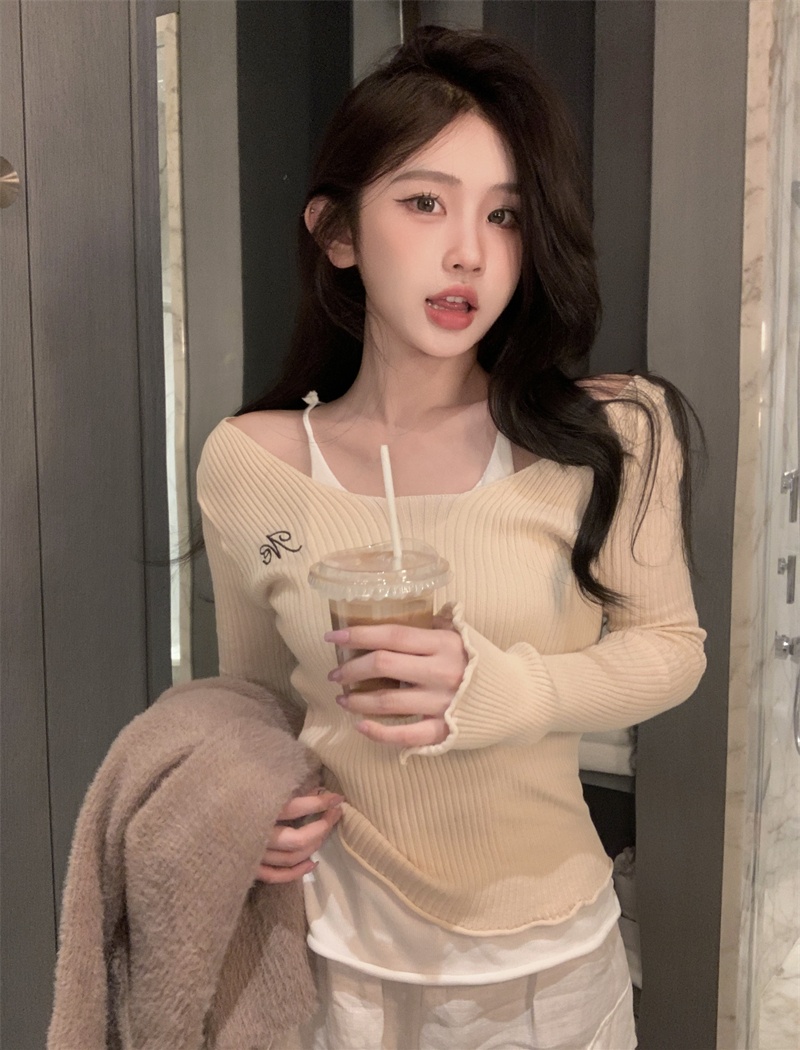 Temperament Pseudo-two niche sweater for women