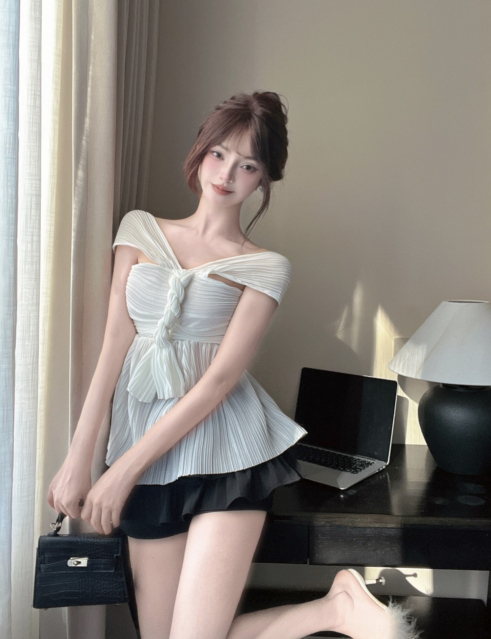 Wrapped chest flat shoulder chiffon France style vest