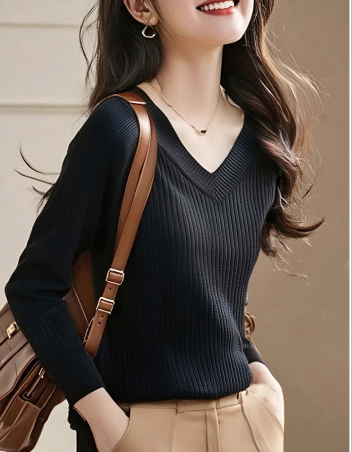 Knitted V-neck sweater autumn and winter bottoming tops