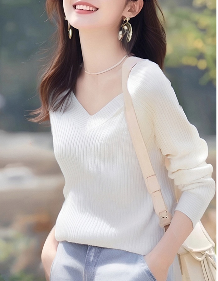 Knitted V-neck sweater autumn and winter bottoming tops