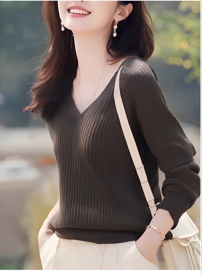 Knitted V-neck sweater autumn and winter bottoming tops