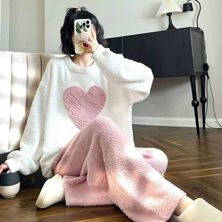 Large yard homewear heart pajamas a set for women