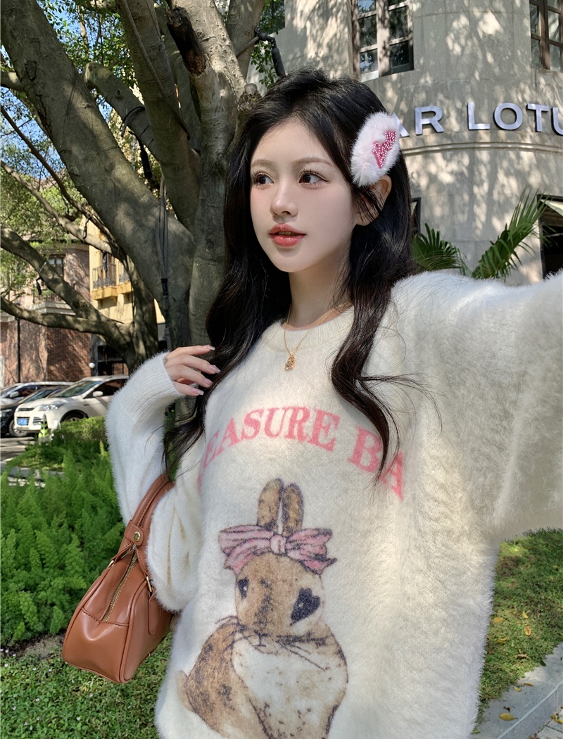 Round neck cartoon long sleeve lazy sweater