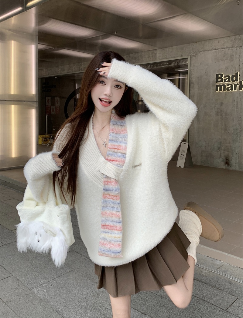 Thick V-neck plus velvet scarves sweet Casual sweater