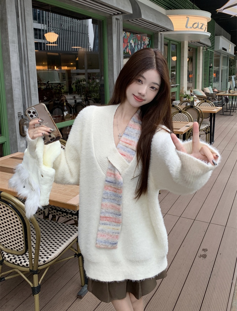 Thick V-neck plus velvet scarves sweet Casual sweater