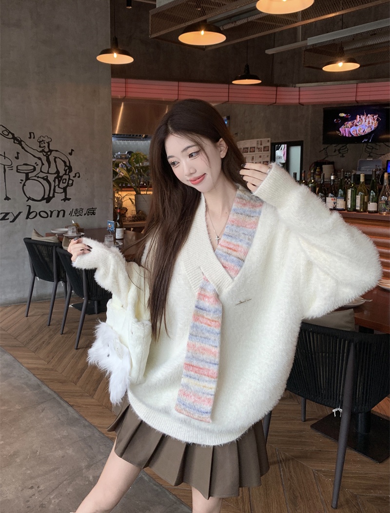 Thick V-neck plus velvet scarves sweet Casual sweater