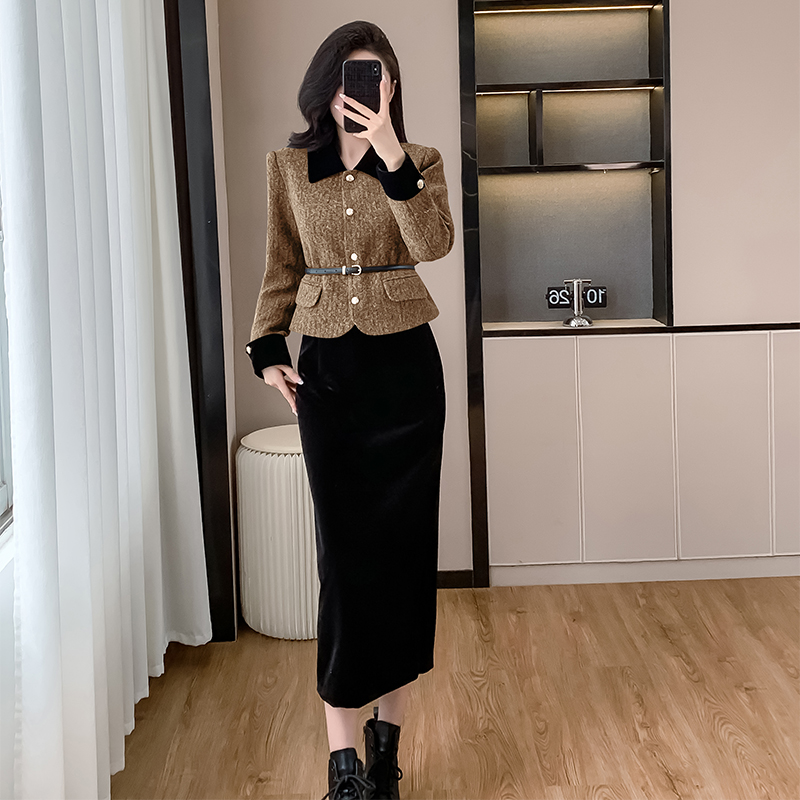 Velvet winter woolen coat chanelstyle skirt 2pcs set