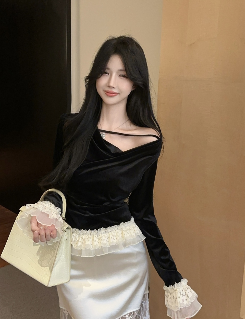 Retro tops golden velvet skirt 2pcs set for women