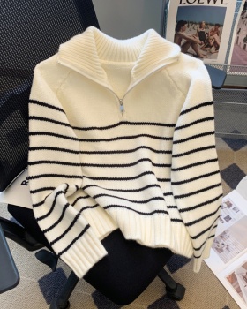 Loose all-match half zip short stripe sweater for women