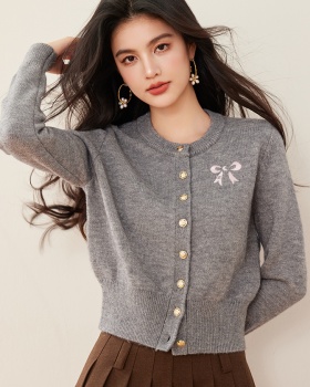 Embroidery knitted winter bow cardigan