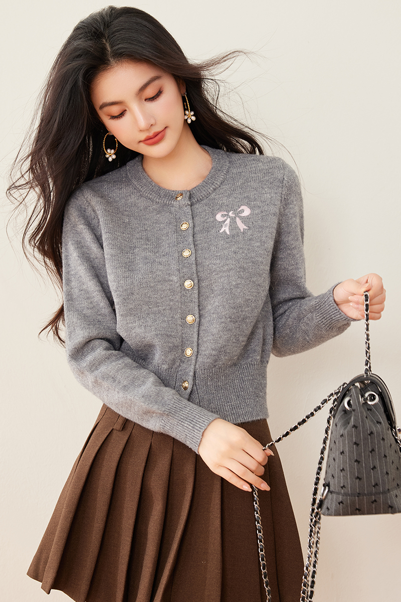 Embroidery knitted winter bow cardigan