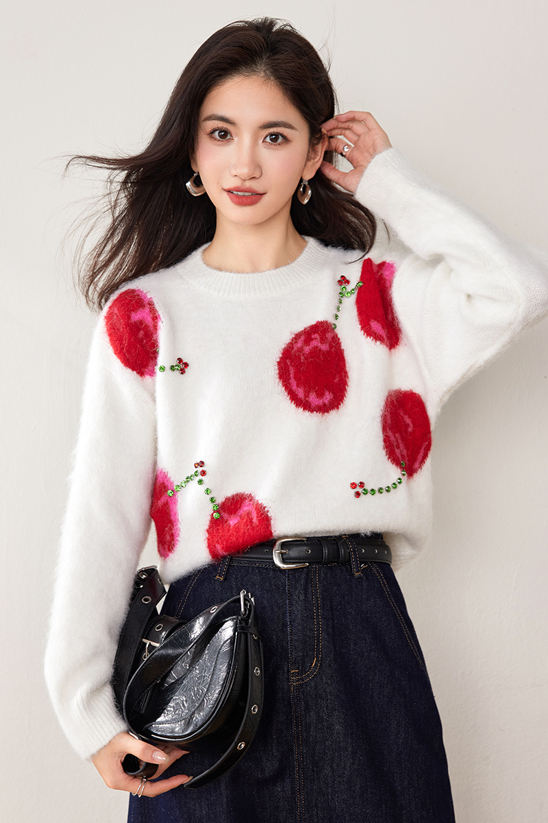 Small fellow lazy rhinestone thick white sweater