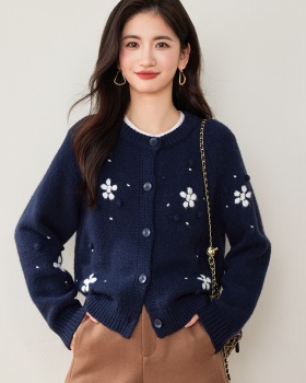 Embroidery round neck coat autumn hairball sweater for women