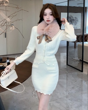 Package hip fur collar skirt chanelstyle scarf sweater a set