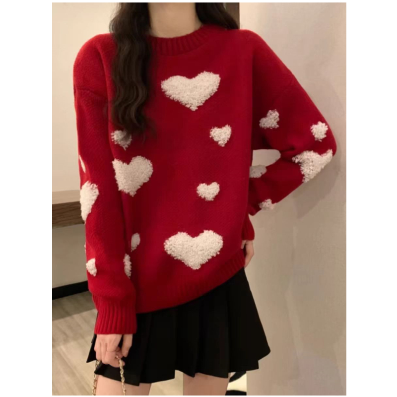 Autumn and winter red bottoming shirt heart tops