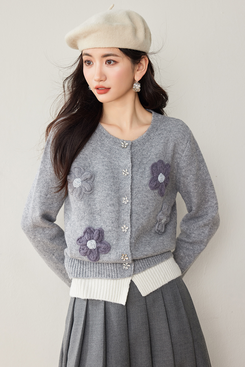 Gray autumn and winter sweater flowers cardigan for women